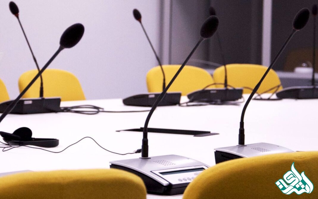 ترجمه همزمان هم ردیف