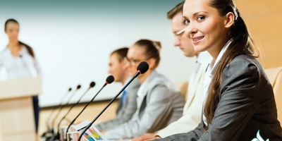 آموزش نکات مهم در ترجمه همزمان سخنرانی ها