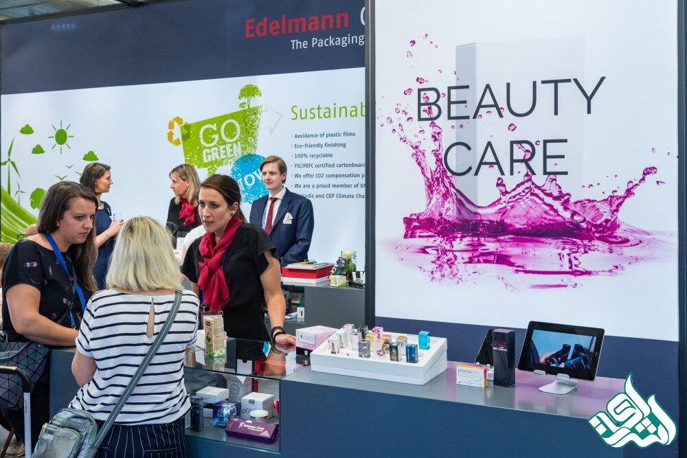 برگزاری نمایشگاه‌ها