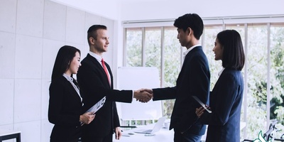 اصول اخلاقی مترجمان شفاهی